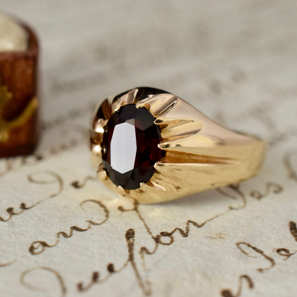 Vintage Deep Red Garnet 9ct Yellow Gold Ring 1967
