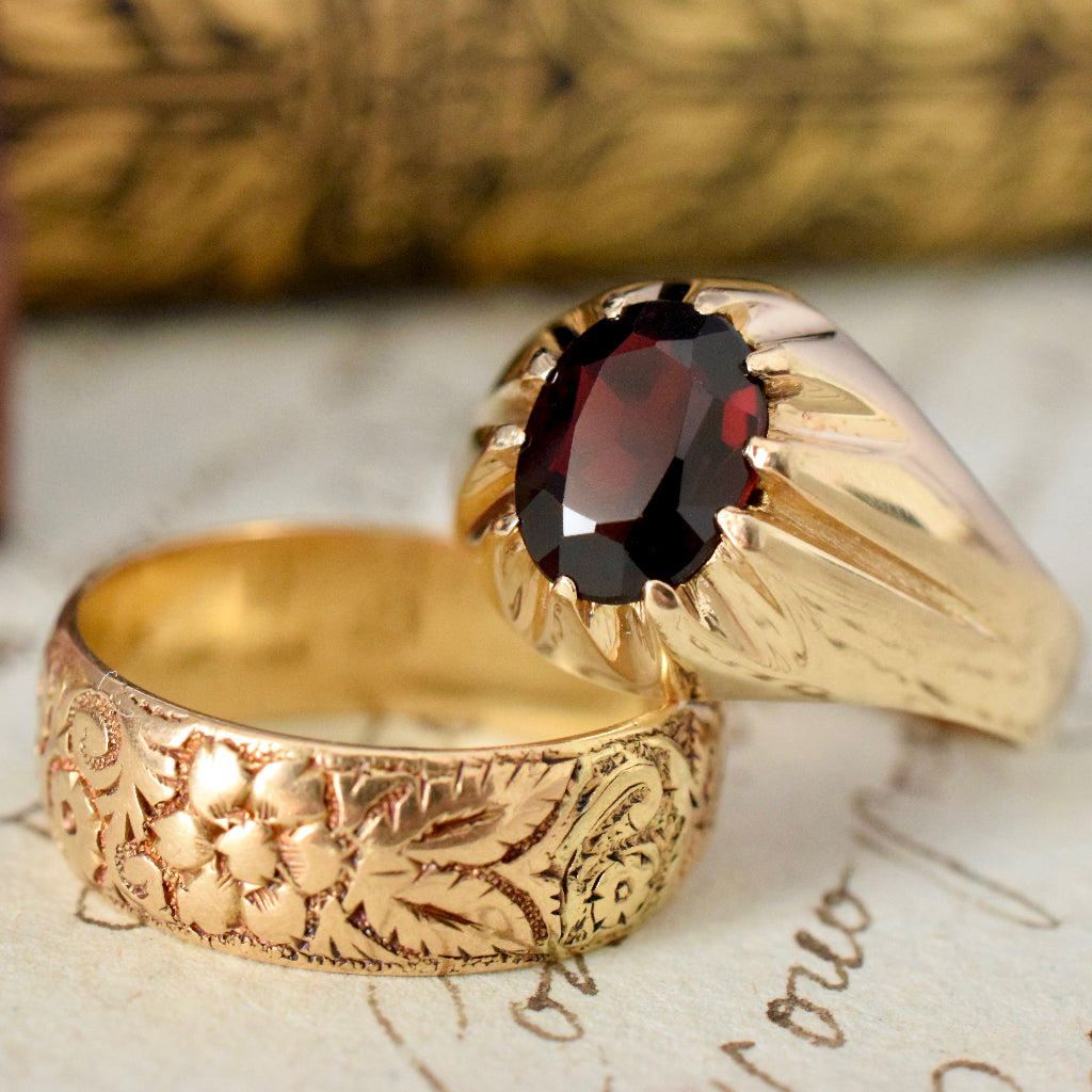 Vintage Deep Red Garnet 9ct Yellow Gold Ring 1967