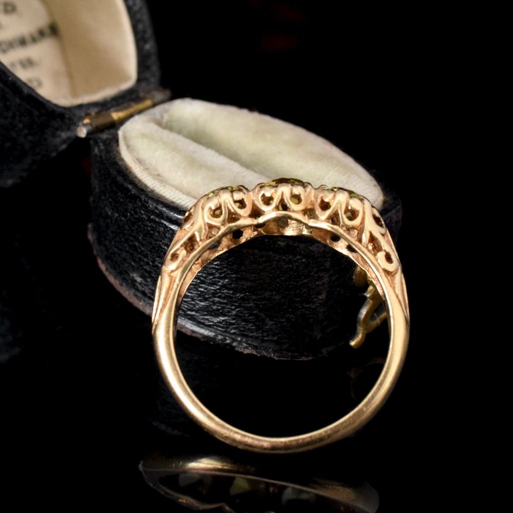 Vintage 9ct Rose Gold Peridot Trilogy Ring