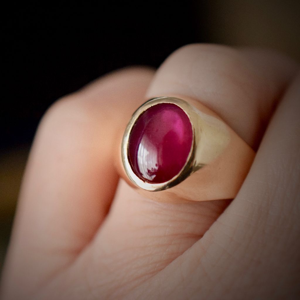 Vintage Large 9ct Yellow Gold Synthetic Ruby Signet Ring Circa 1950’s