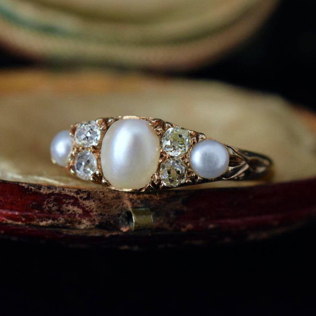 Antique Victorian 18ct Yellow Gold Pearl / Old Mine Cut Diamond Ring