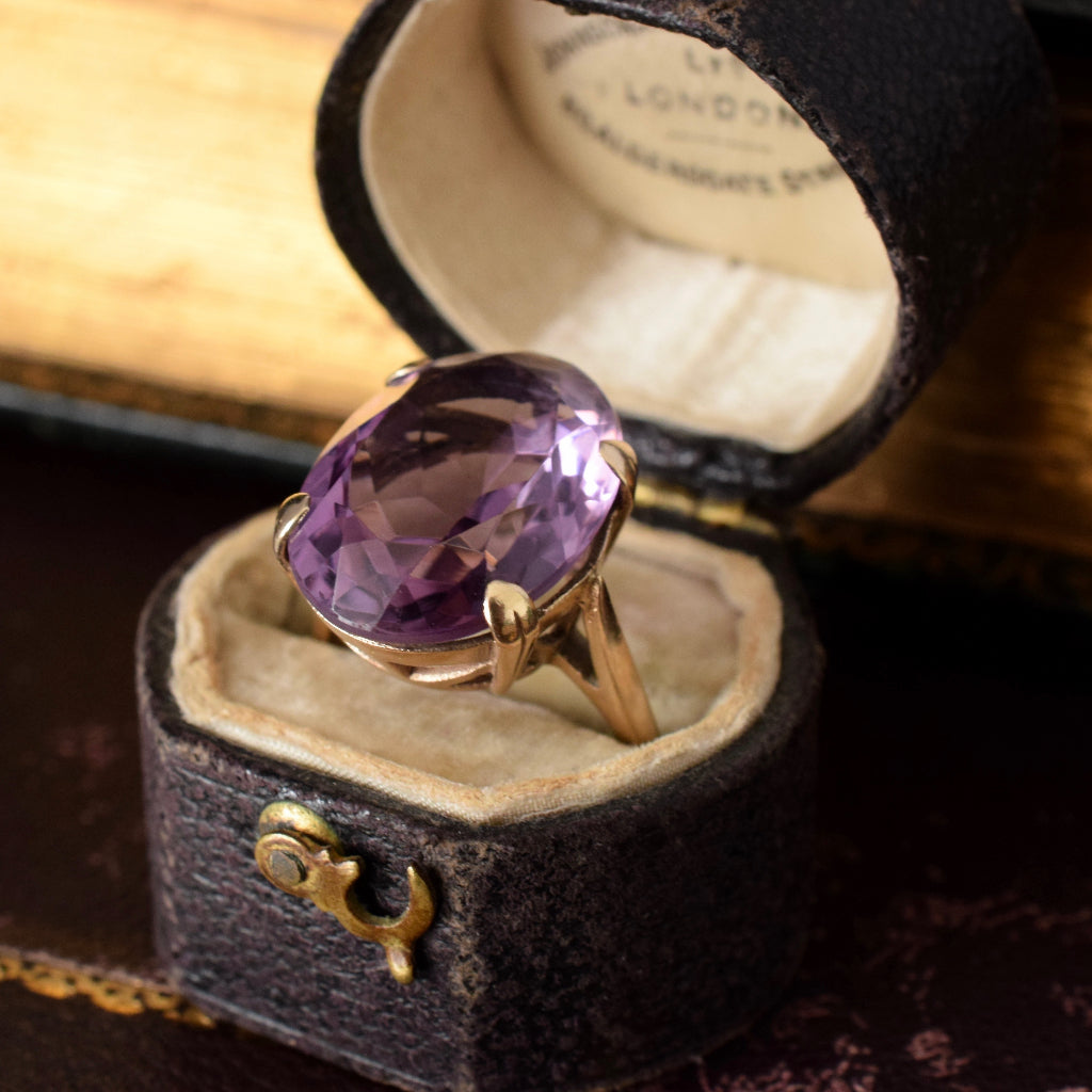 Charming Large Natural Oval Amethyst 9ct Gold Ring 1963