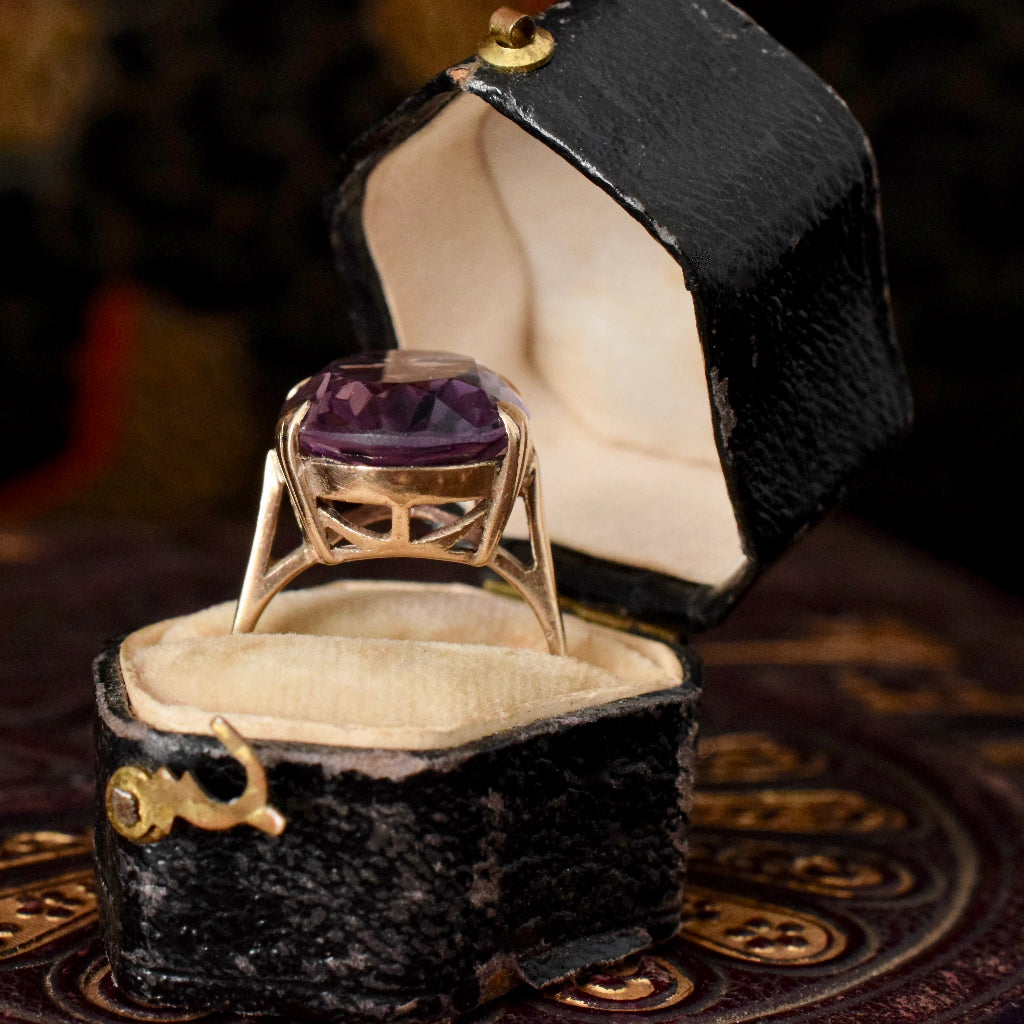 Charming Large Natural Oval Amethyst 9ct Gold Ring 1963