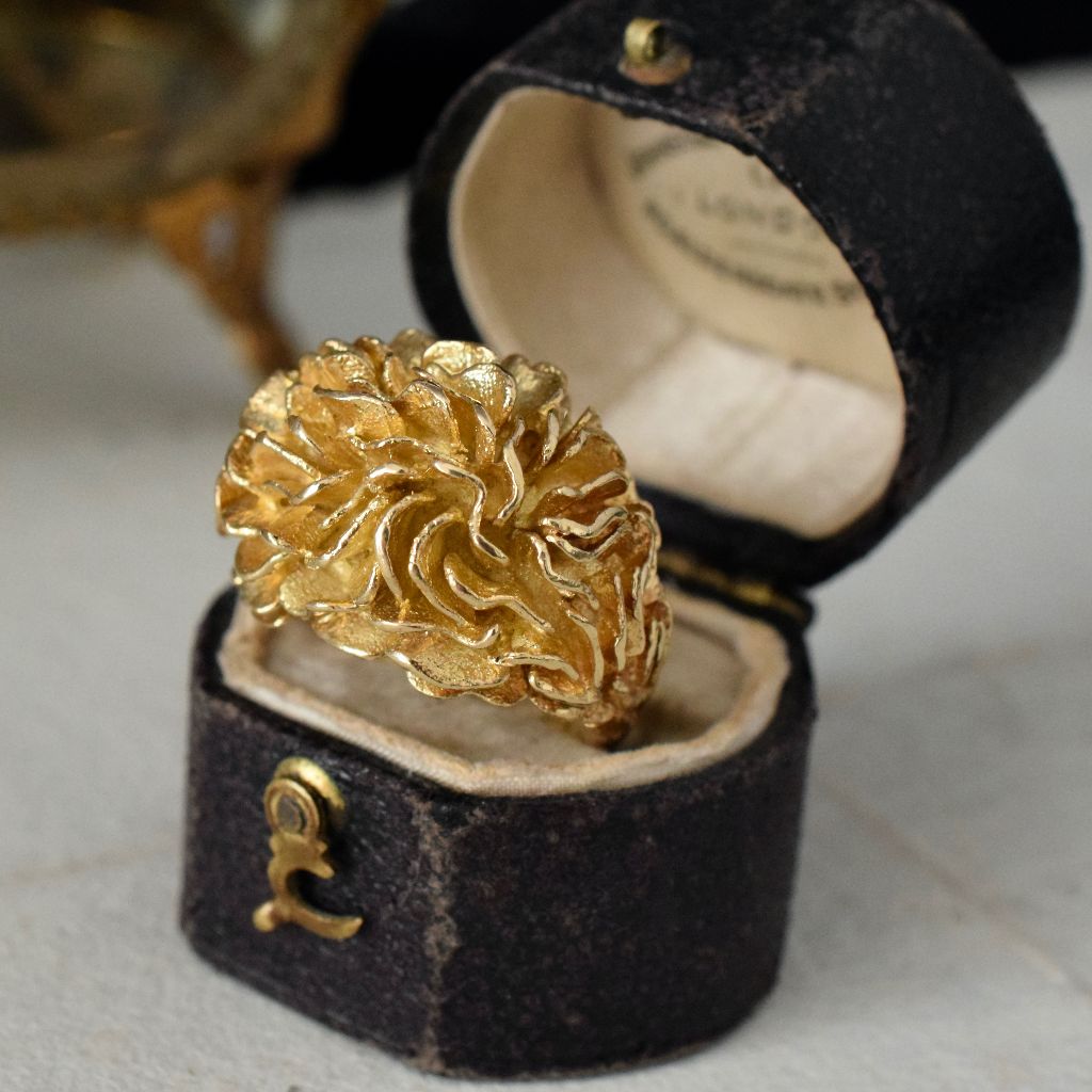 Chic Designer Style 18ct Yellow Gold Textured Ring 15.79 Grams