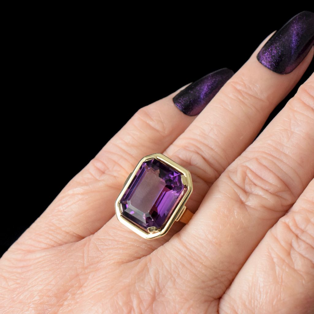 Vintage 15ct Yellow Gold Amethyst Ring