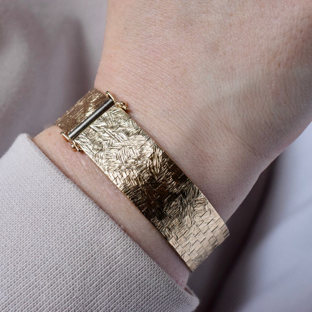 Vintage 9ct Yellow Gold ‘Mesh’ Style Bracelet 39.03 Grams