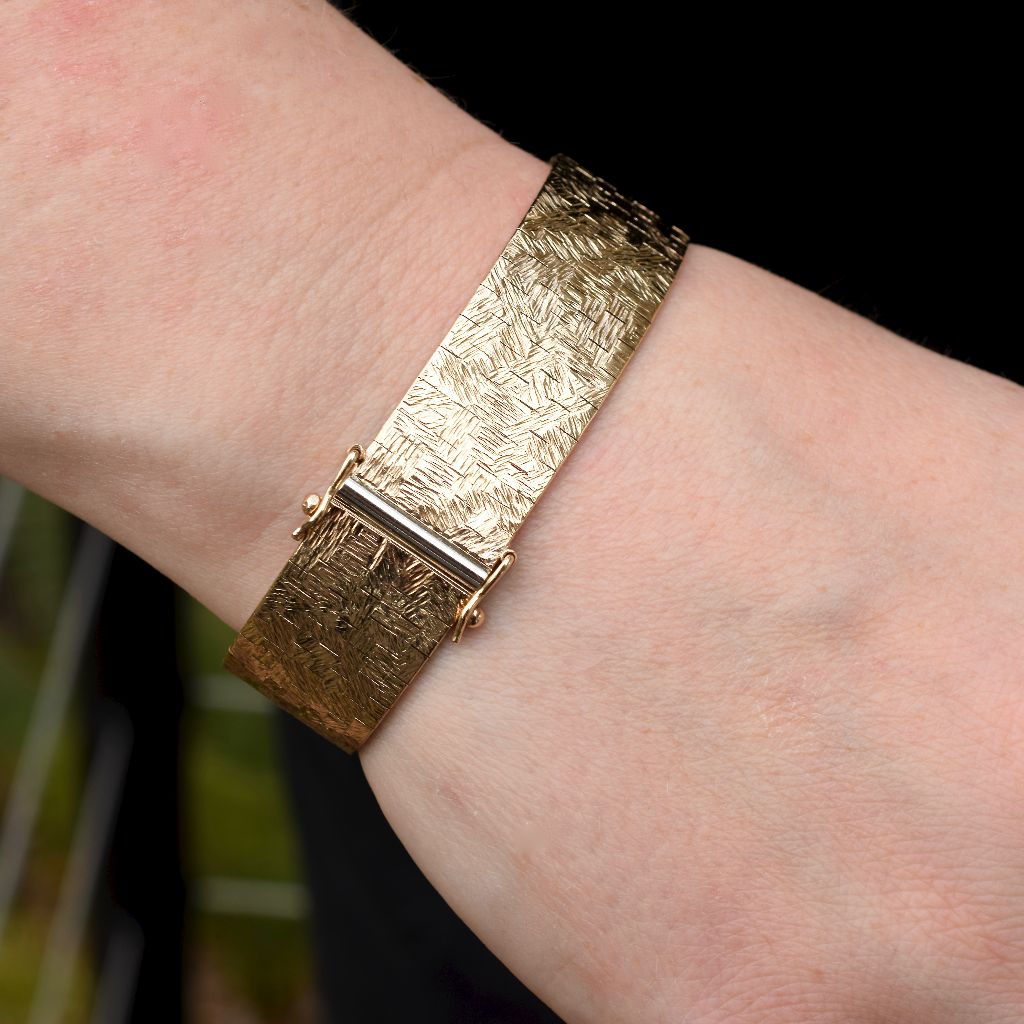 Vintage 9ct Yellow Gold ‘Mesh’ Style Bracelet 39.03 Grams