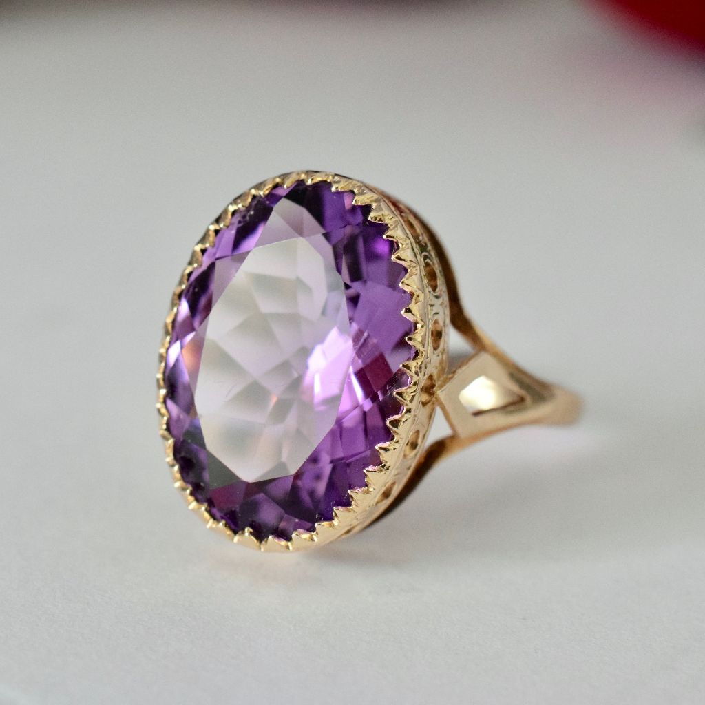 Stunning Large Natural Amethyst 9ct Yellow Gold Ring