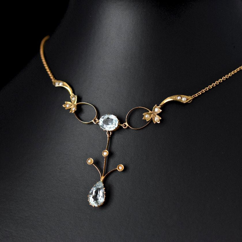 Antique Edwardian Aquamarine Seed Pearl 9ct Gold Willis and Sons Necklace circa 1912