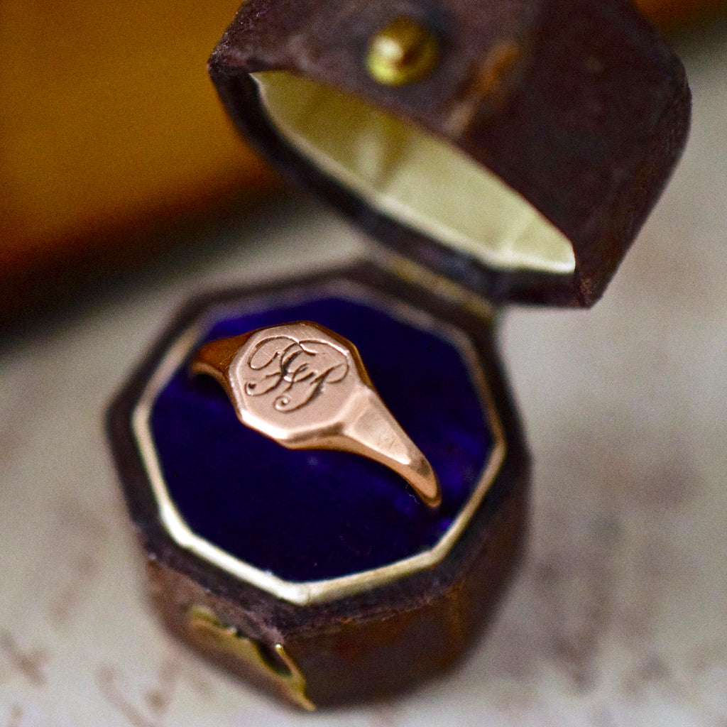 Charming Early Australian 9ct Rose Gold Signet Ring by ‘Rodd Apex’