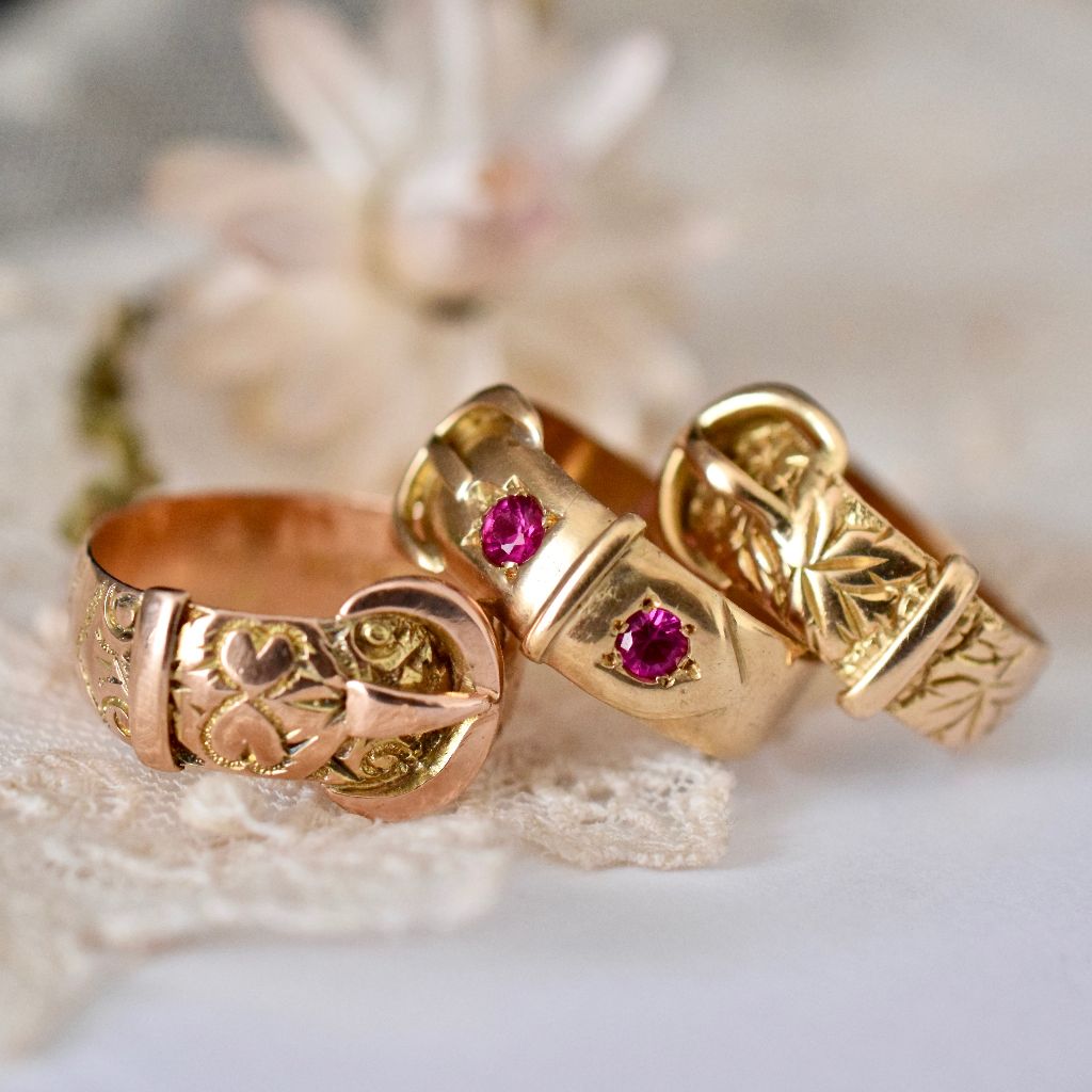 Antique 18ct Yellow Gold Buckle Ring circa 1910