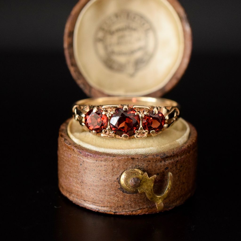 Charming 9ct Yellow Gold Three Garnet Trilogy Ring