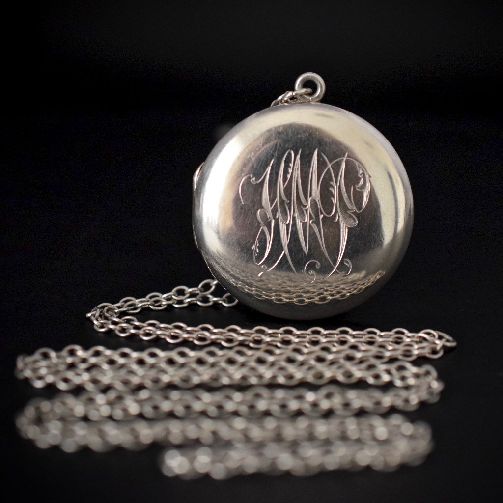 Wonderful Early Australian Art Deco Sterling Silver Locket & Chain by F.J. Mole Circa 1925