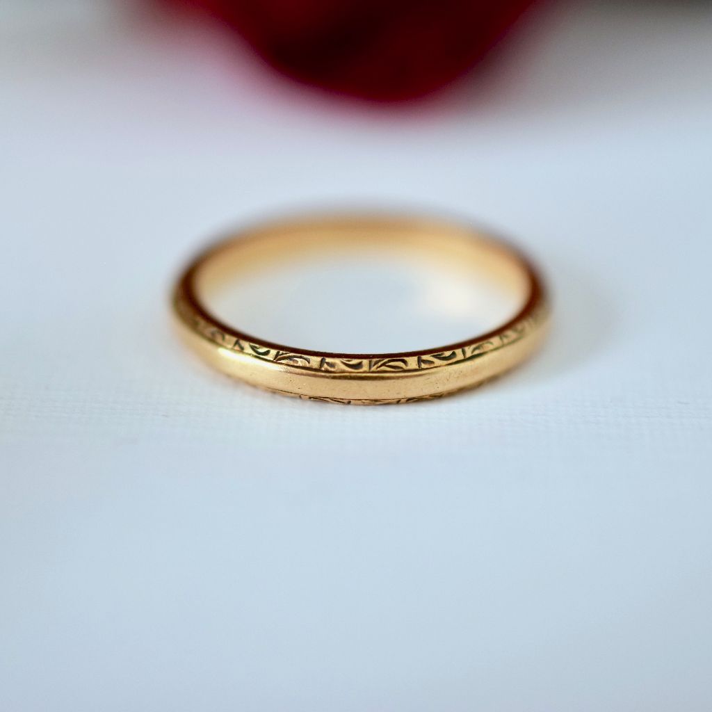 Antique/Vintage Art Deco 18ct Yellow Gold Band by ‘Apex’