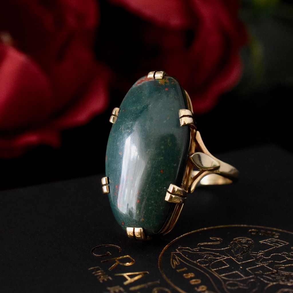 Vintage 9ct Yellow Gold Large Bloodstone Ring
