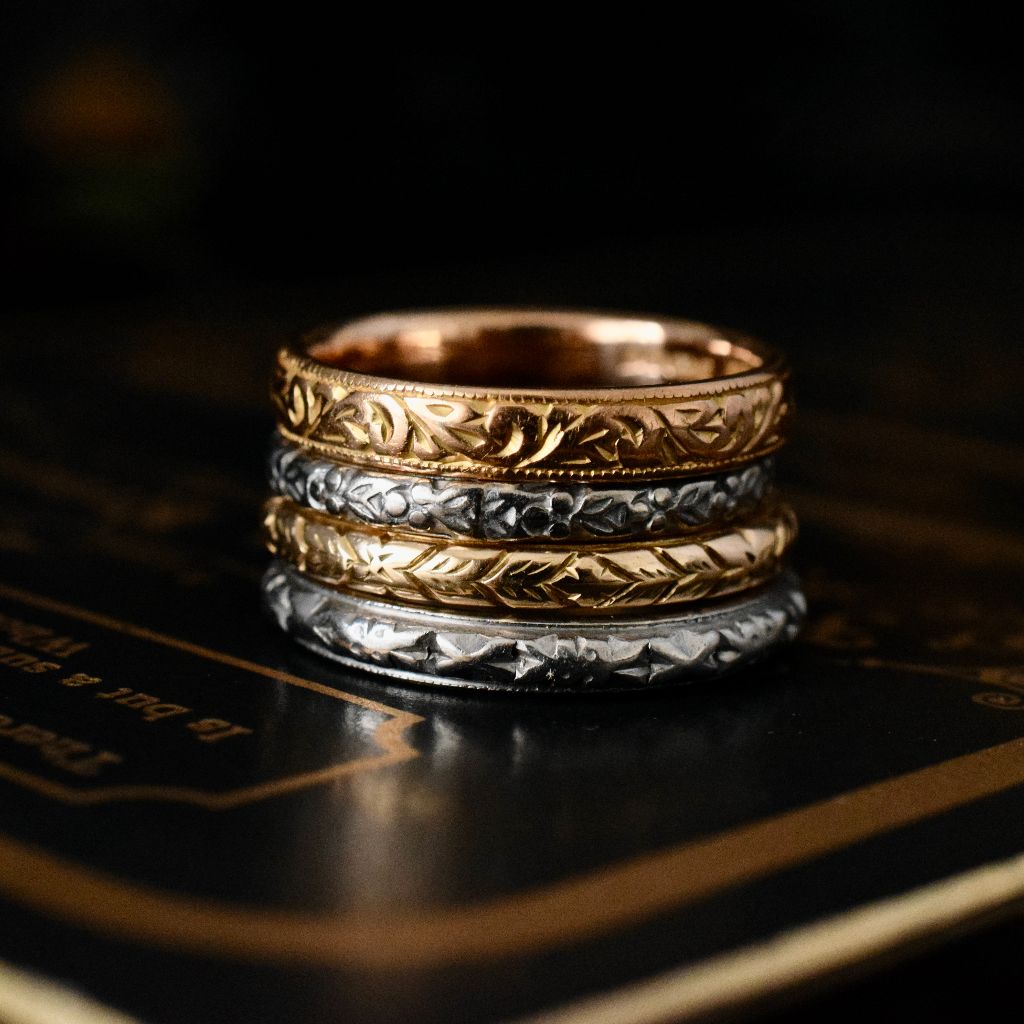 Superb 22ct Yellow Gold Patterned Band/Wedder Dated 1939