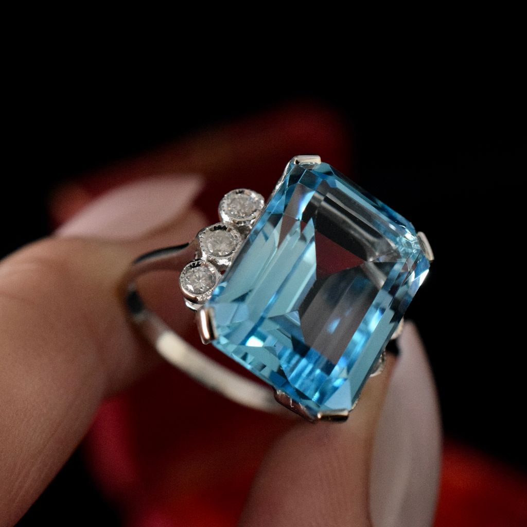 Modern 9ct White Gold 15.49ct Swiss Blue Topaz Diamond Ring Valuation $3155.00
