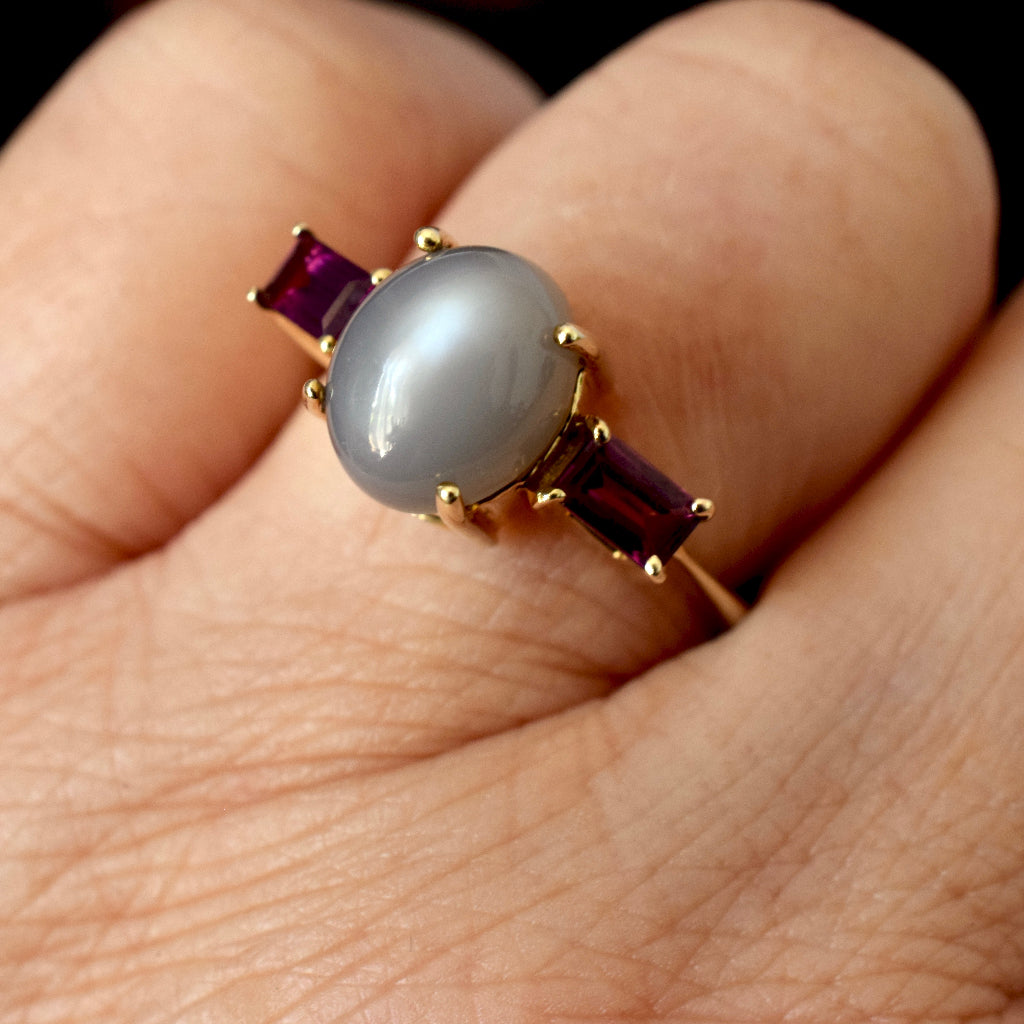 Modern Moonstone And Tourmaline 9ct Yellow Gold Ring Full British Hallmarks