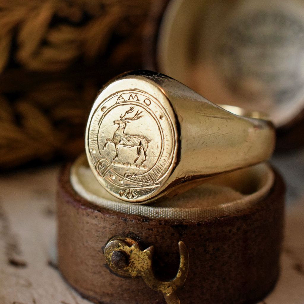 Vintage 9ct Yellow Gold Symbolic Signet Crest Ring 7.30 Grams
