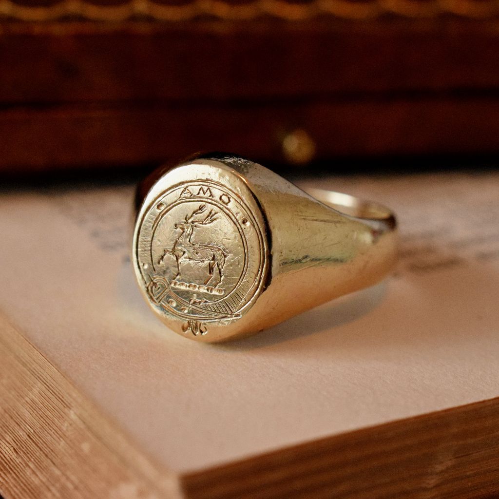 Vintage 9ct Yellow Gold Symbolic Signet Crest Ring 7.30 Grams