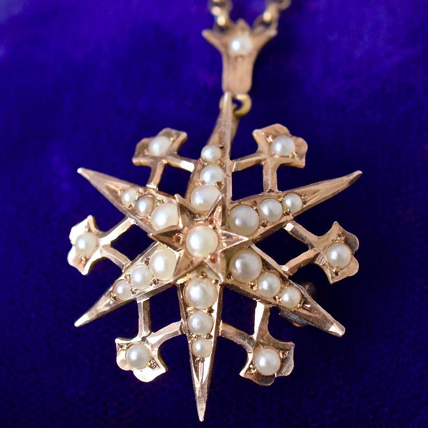 Lovely Victorian Starburst 9ct Yellow Gold Seed Pearl Pendant / Brooch Circa 1890