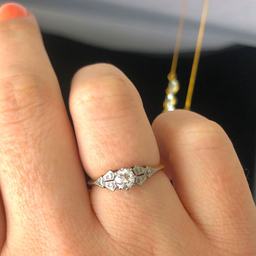 Antique 18ct Yellow Gold 0.25ct Solitaire Diamond Ring by ‘Dunklings’ Circa 1940