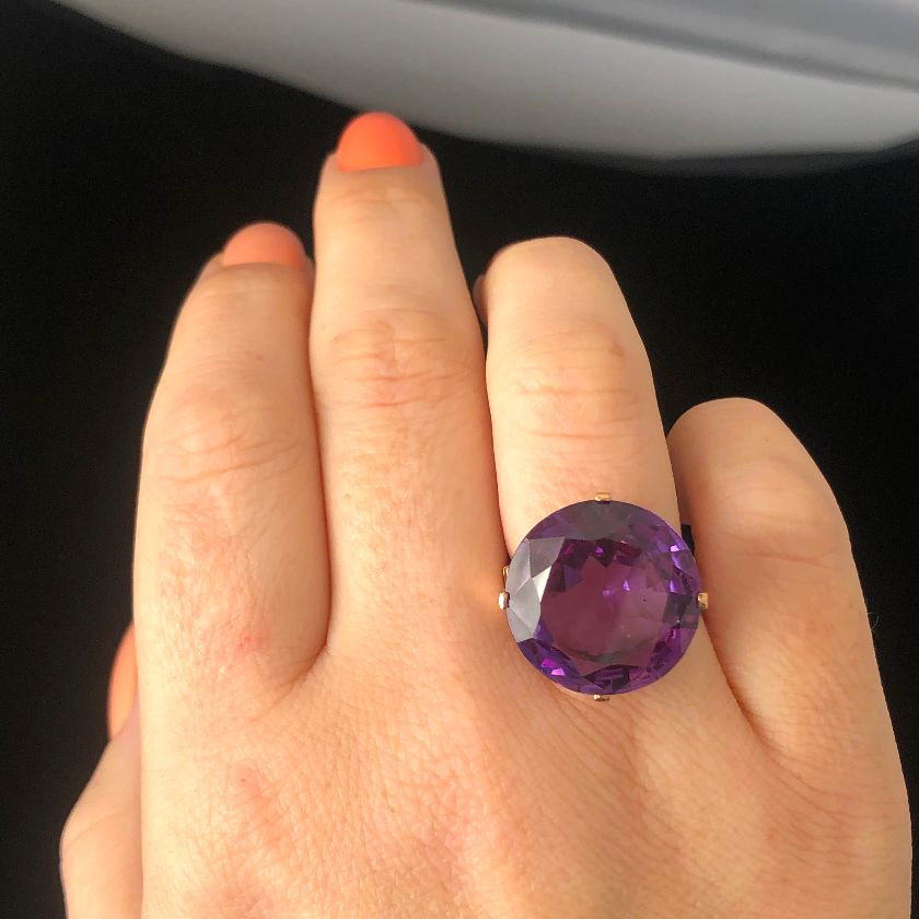 Vintage Large ‘Alexandrite’ Colour Change Sapphire Ring