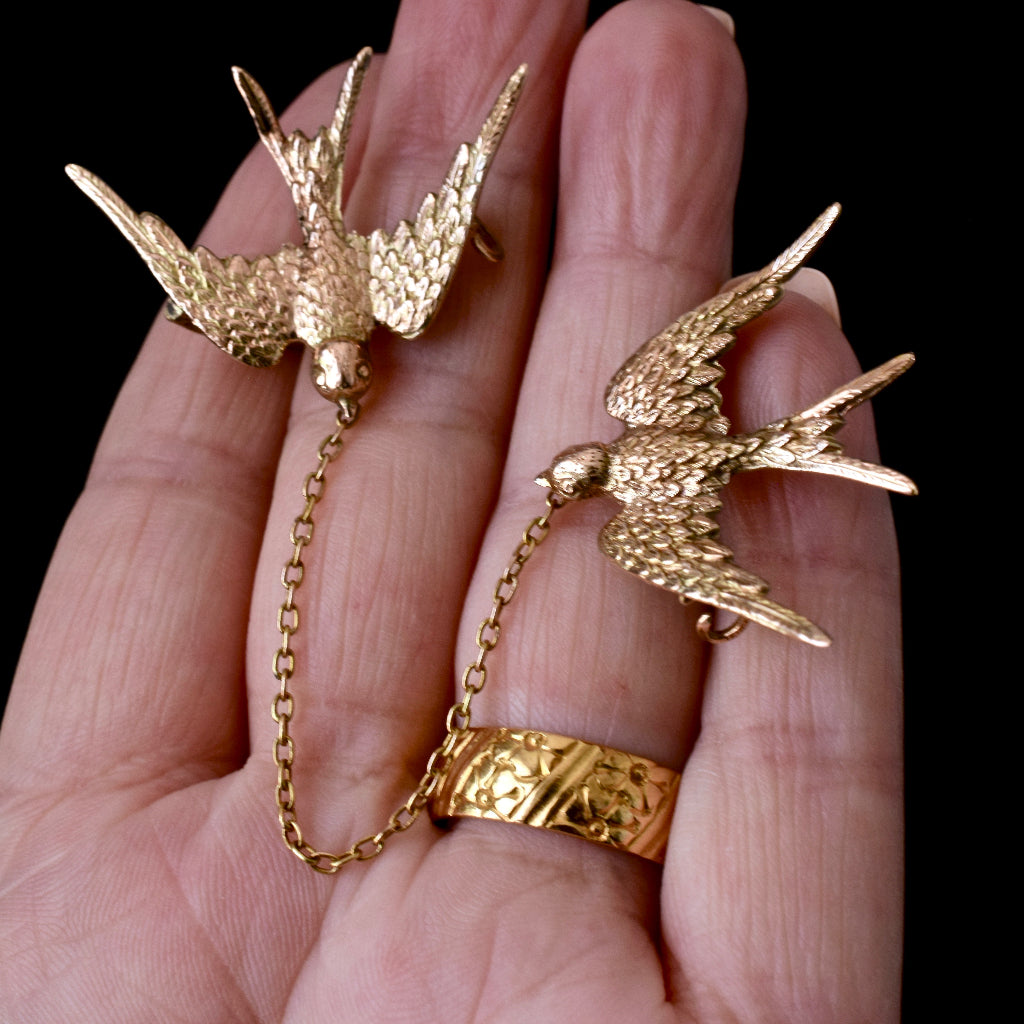 Antique Victorian 9ct Gold ‘Bluebirds Of Happiness’ Double Cloak Clasp Birmingham 1898