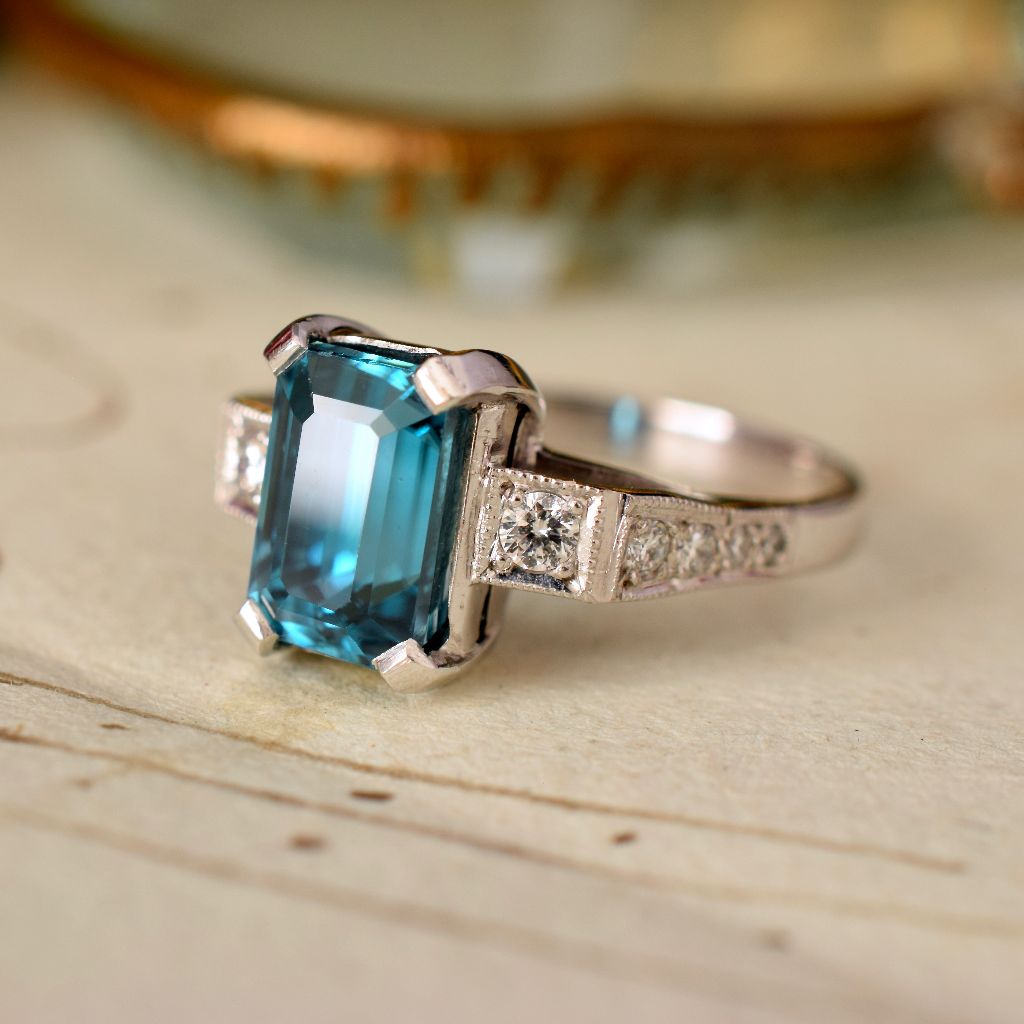 Vintage 18ct White Gold Natural Blue Zircon Diamond Ring