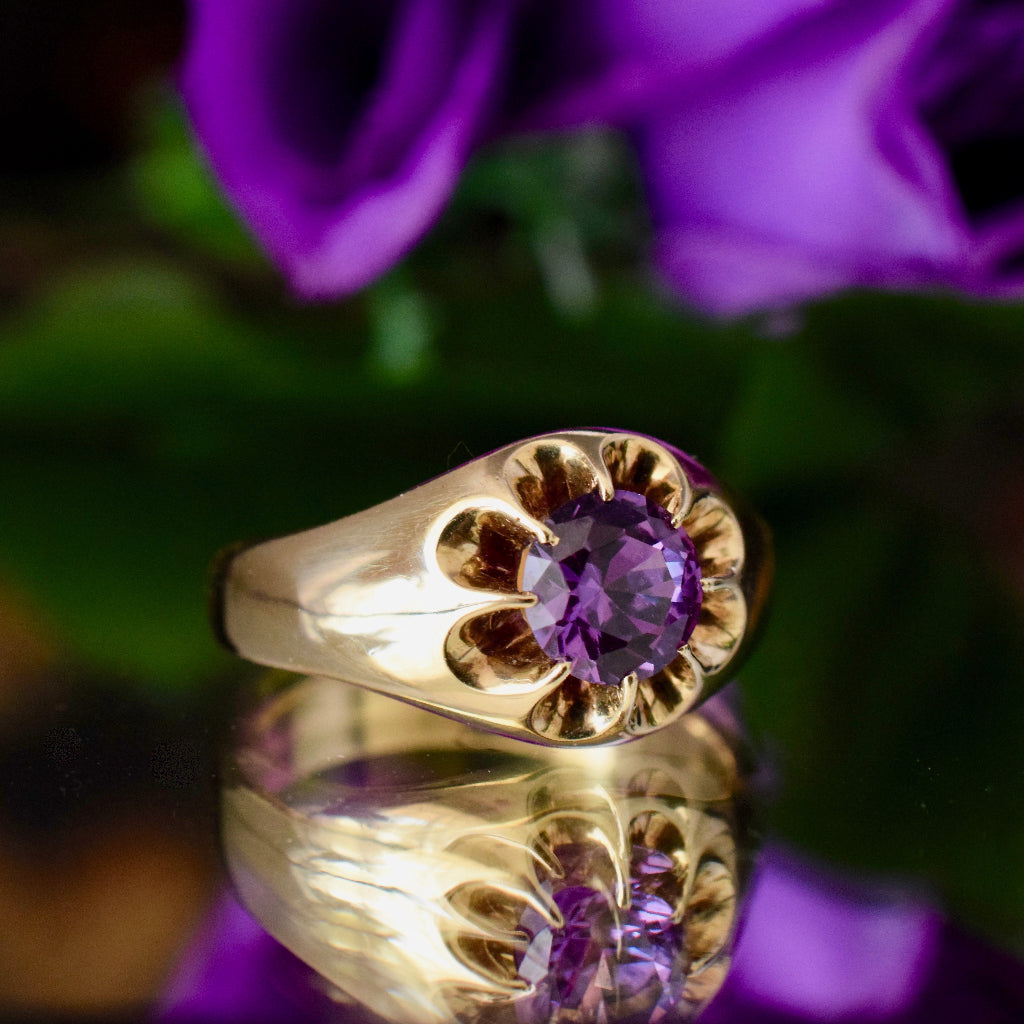 Stunning Vintage Colour Change Sapphire 9ct Yellow Gold Ring