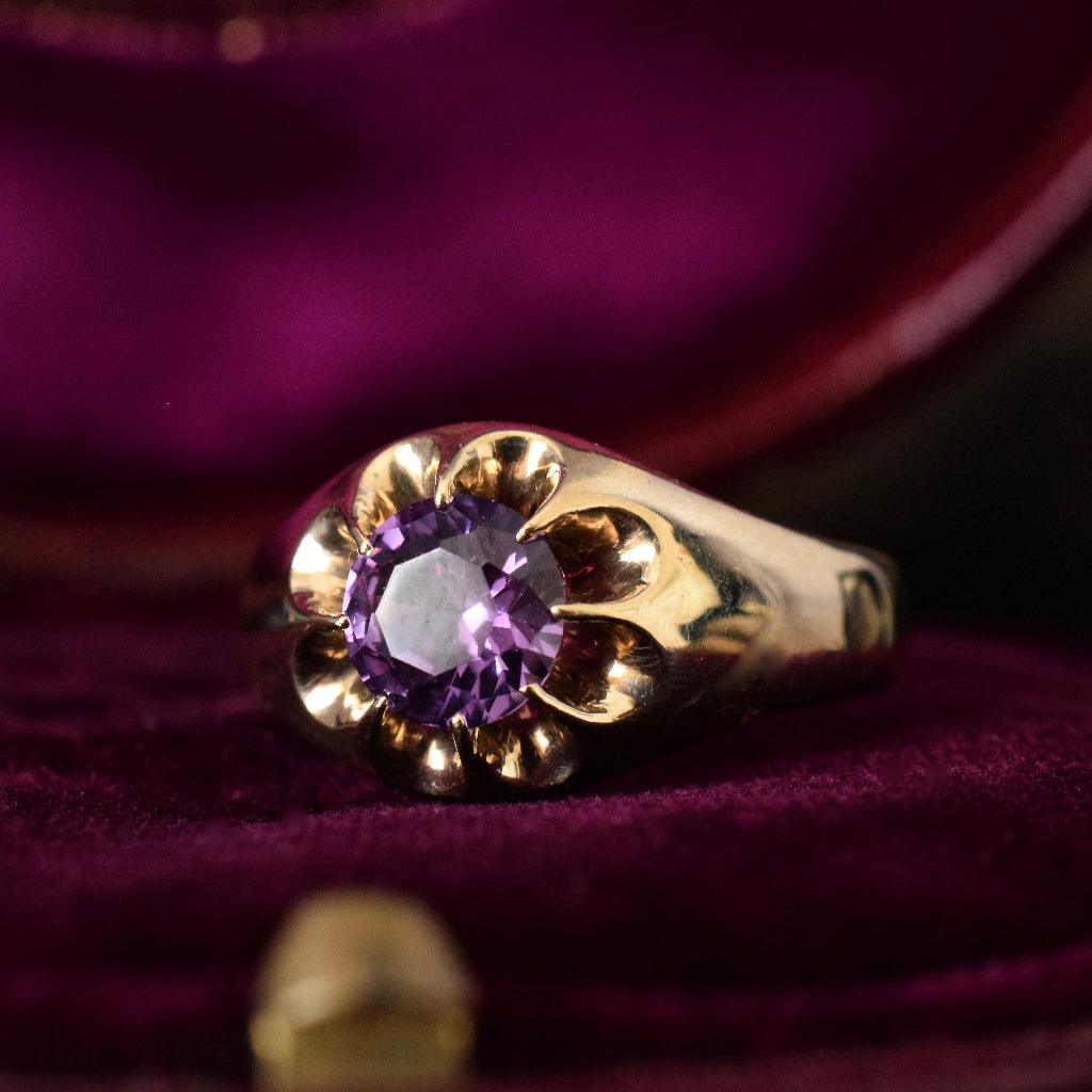 Stunning Vintage Colour Change Sapphire 9ct Yellow Gold Ring