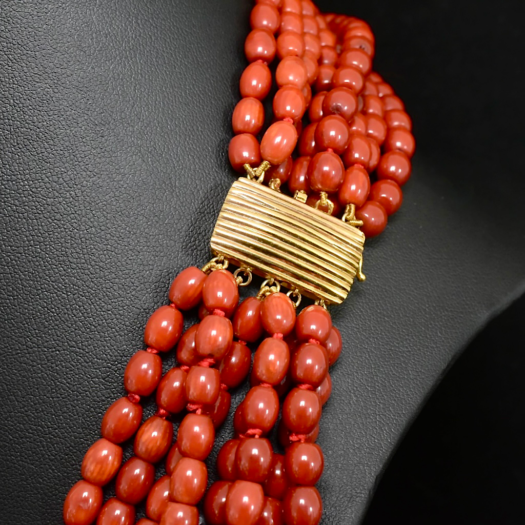 Vintage 14ct Yellow Gold And Coral Bead Necklace