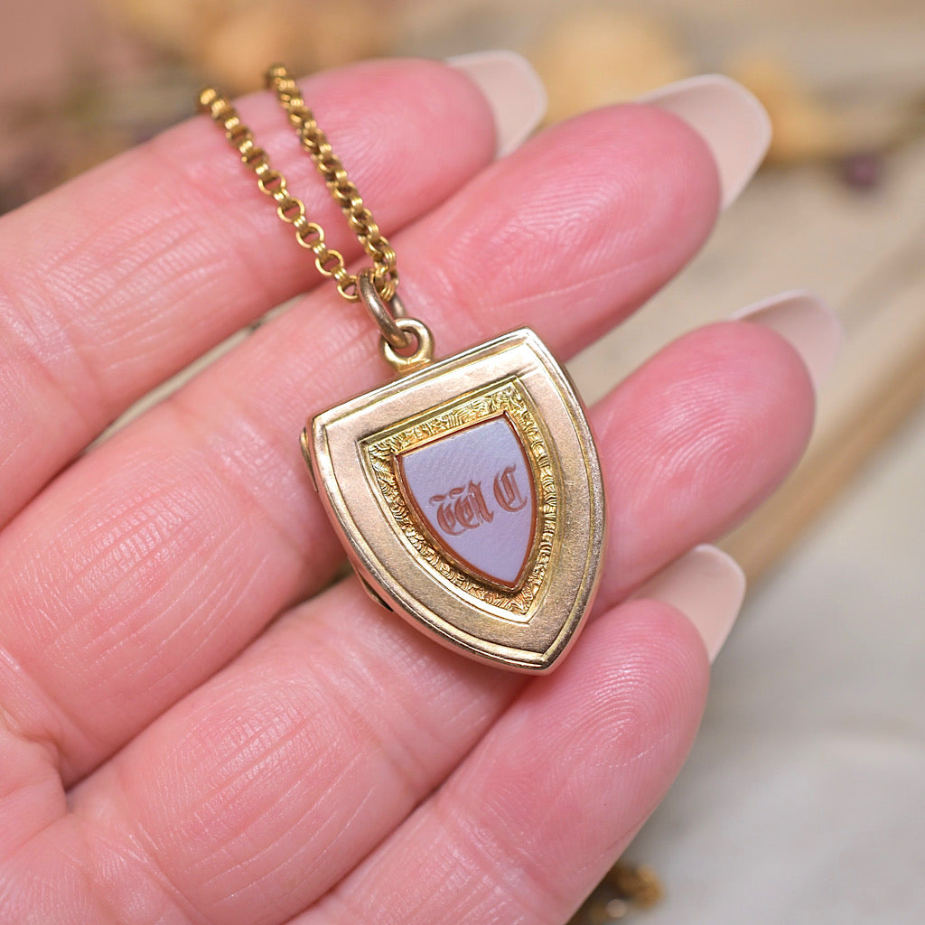 Antique 15ct Rose Gold And Sardonyx Shield Locket Circa 1900