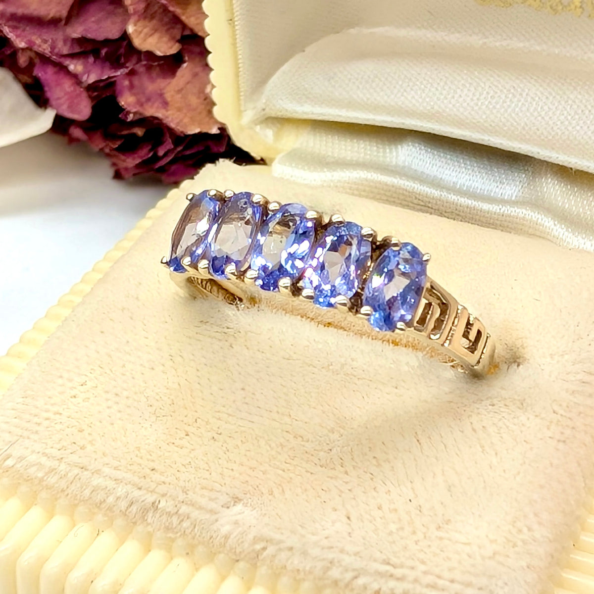 Gorgeous Contemporary 9ct Yellow Gold Tanzanite Half Hoop Ring