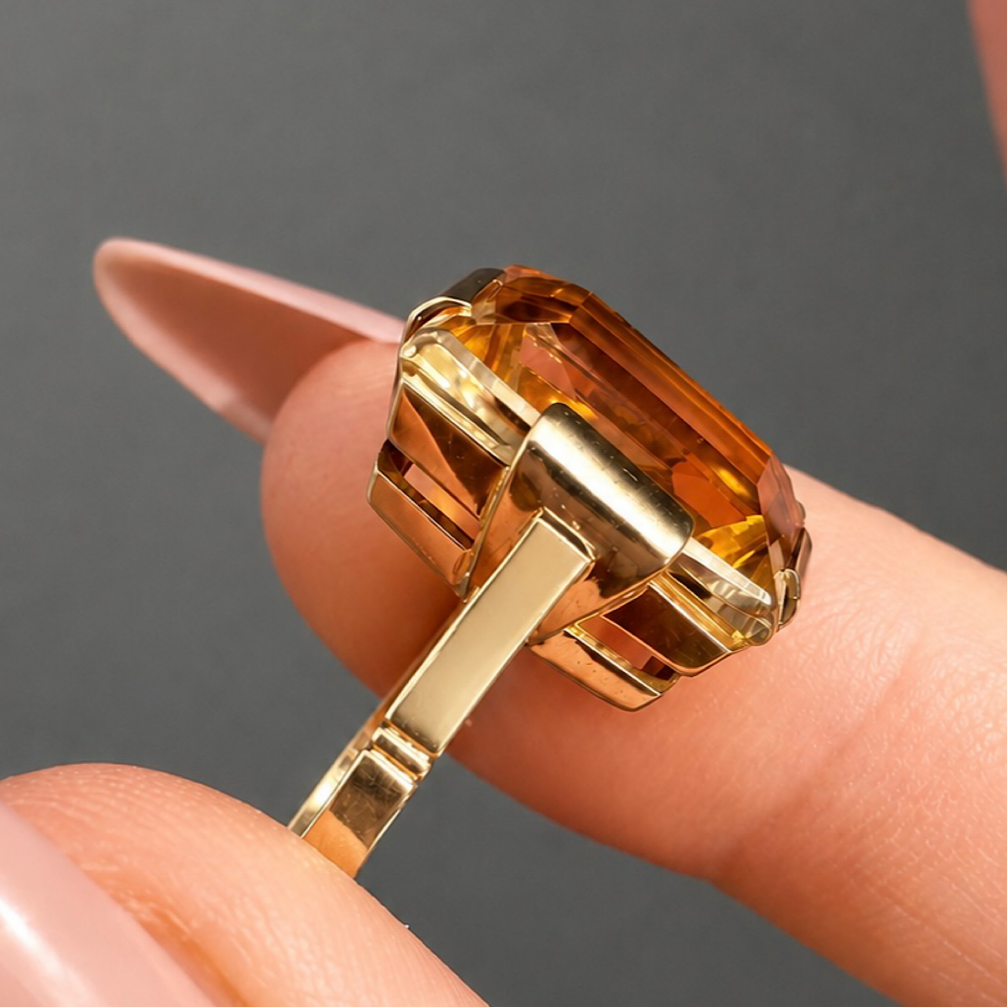 Vintage 18ct Yellow Gold Natural Citrine Solitaire Ring