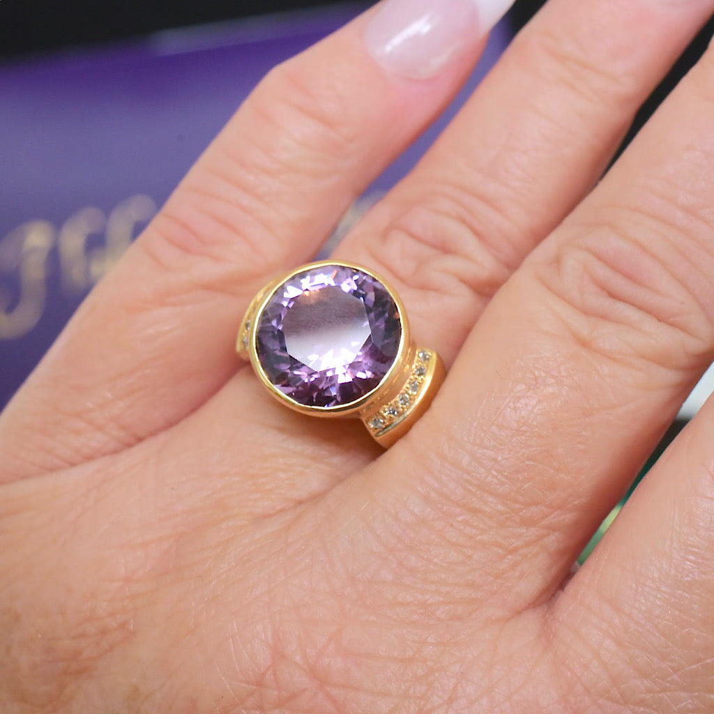 Contemporary 18ct Yellow Gold Amethyst And Diamond Ring Independent Valuation $5000.00 AUD