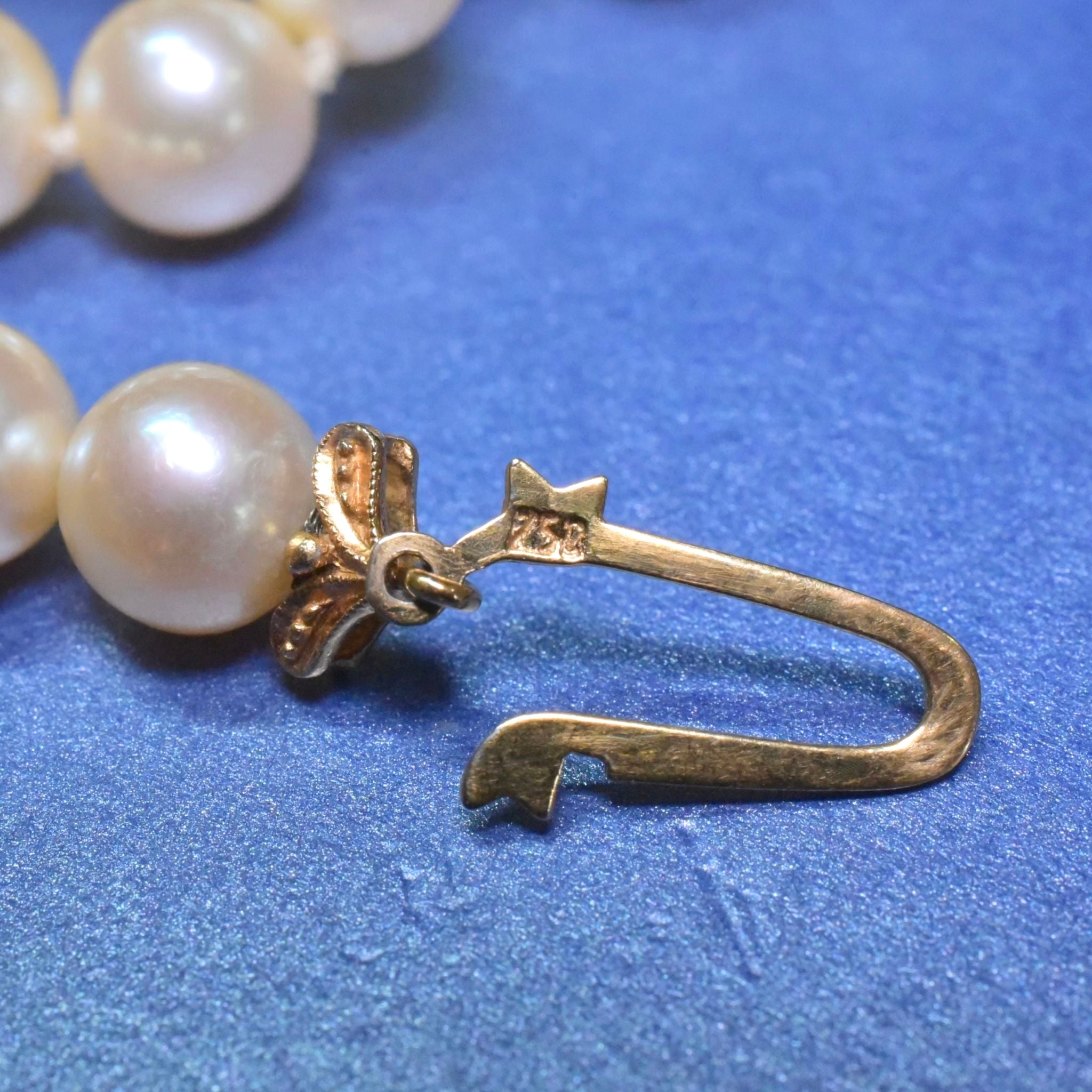 Estate 18ct Yellow Gold And Ruby Cultured Akoya Pearl Necklace