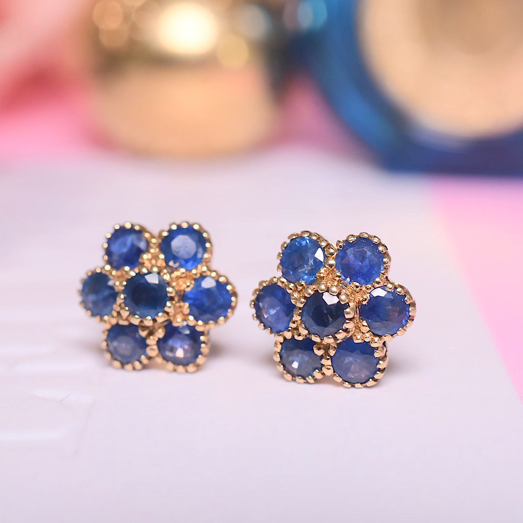Modern 9ct Yellow Gold Natural Blue Sapphire ‘Daisy’ Cluster Earrings TDW 1.40ct