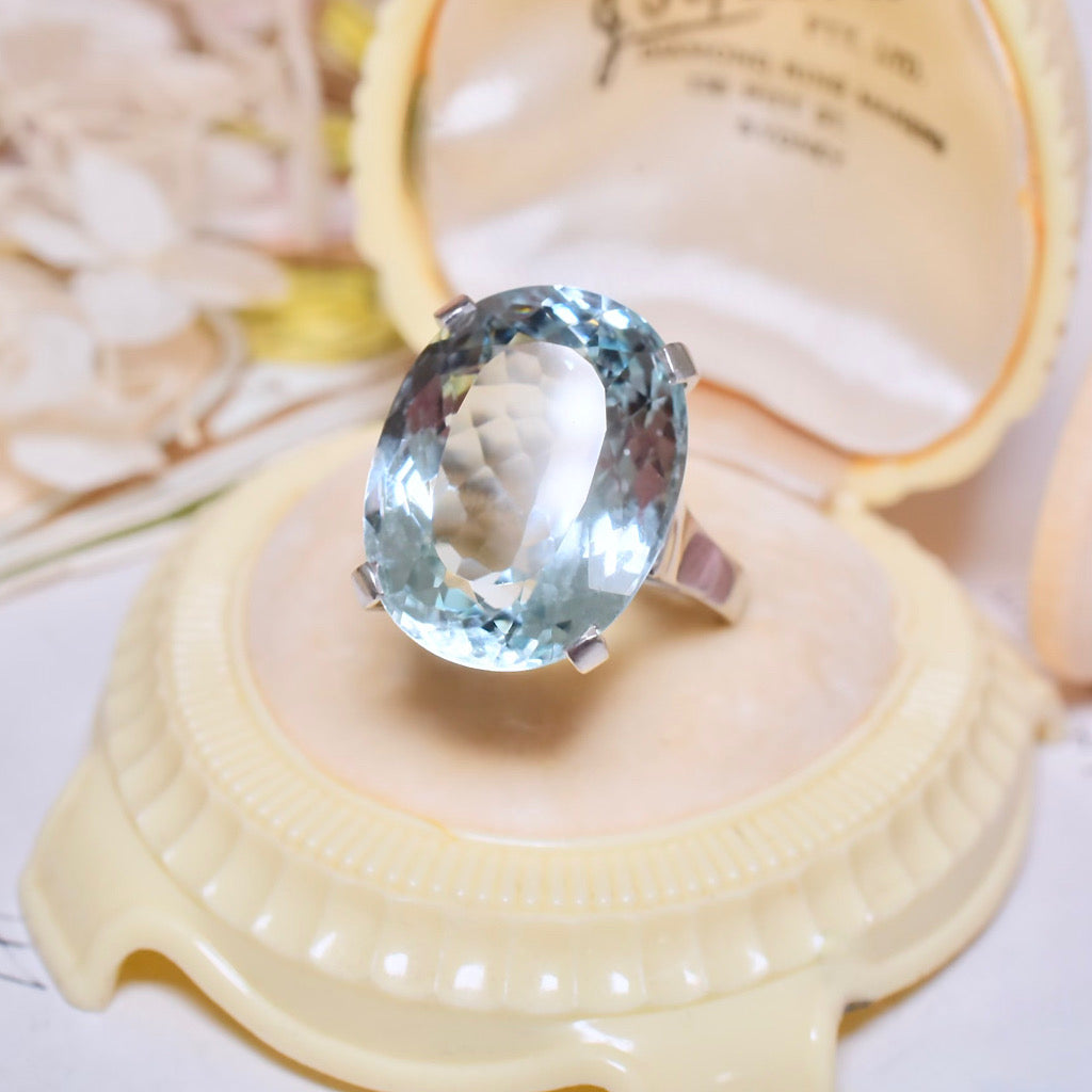 Contemporary 18ct White Gold And Aquamarine Ring - 16cts Independent Valuation Included In Purchase $12,500 AUD