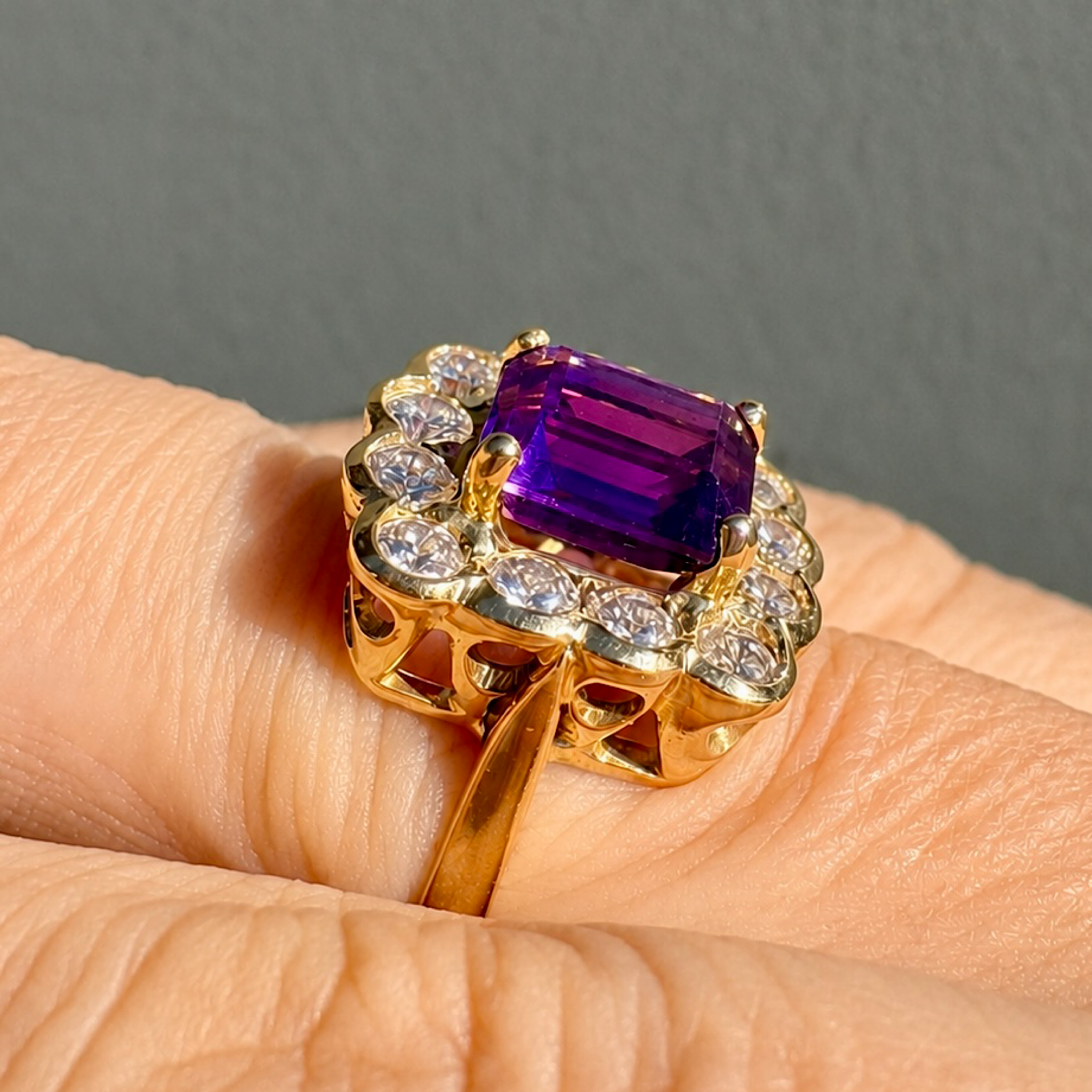 Superb Contemporary 18ct Yellow Gold Emerald-Cut Amethyst & Diamond Cluster Ring Complete with an Independent Valuation for $11,000 AUD