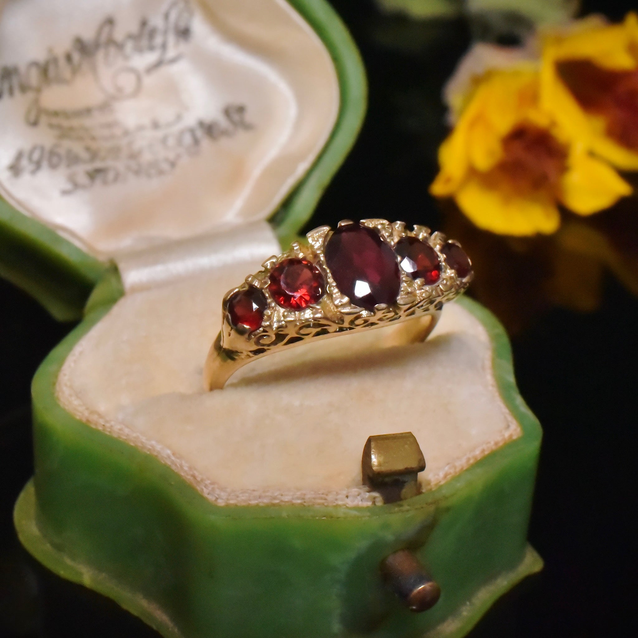 Vintage ‘Antique Style’ 9ct Yellow Gold Garnet Bridge Ring - Circa 1970’s