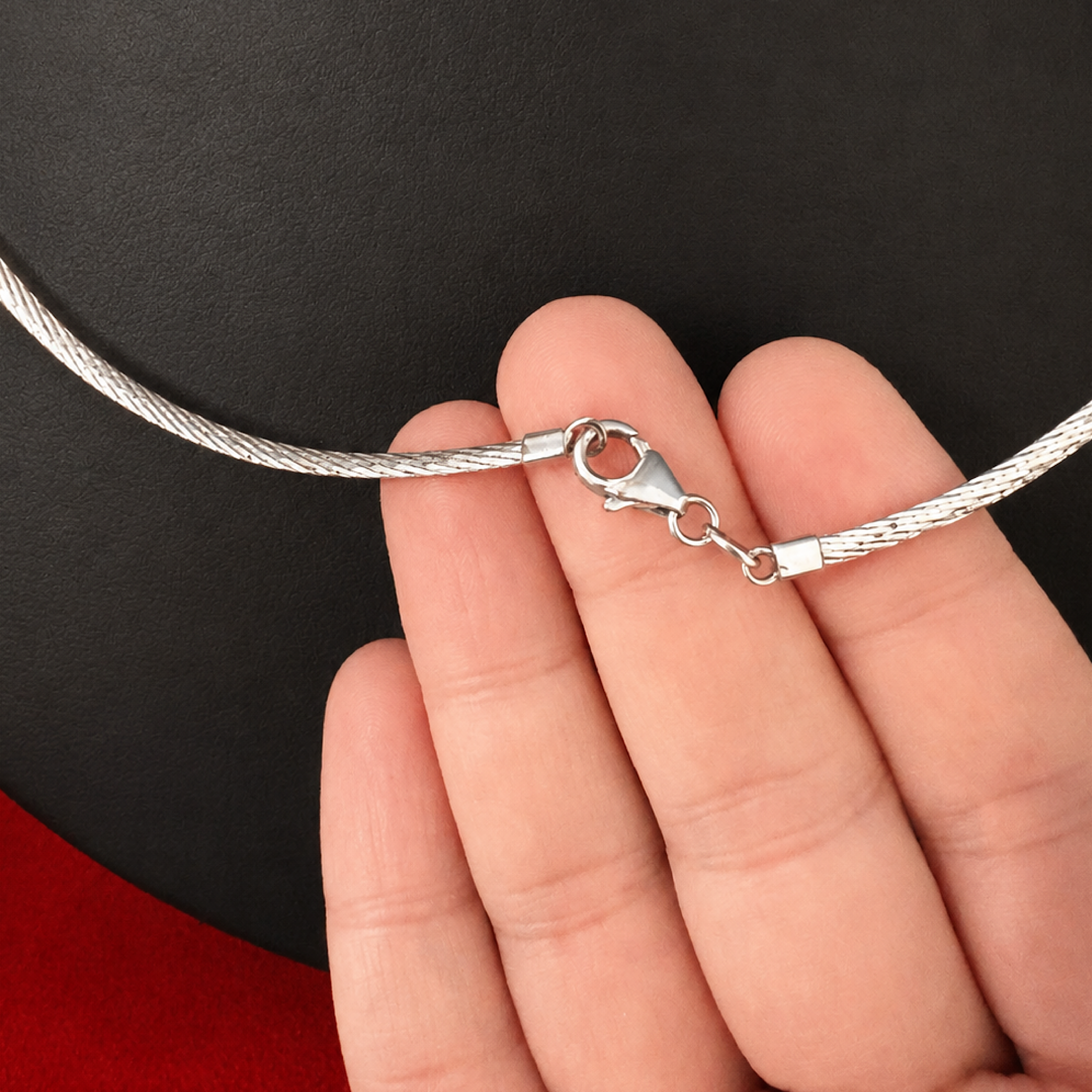 Contemporary 9ct White Gold Omega Chain - 42cm