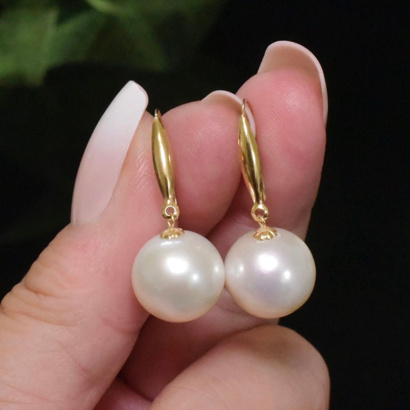 Stunning 18ct Yellow Gold Pearl Drop Earrings