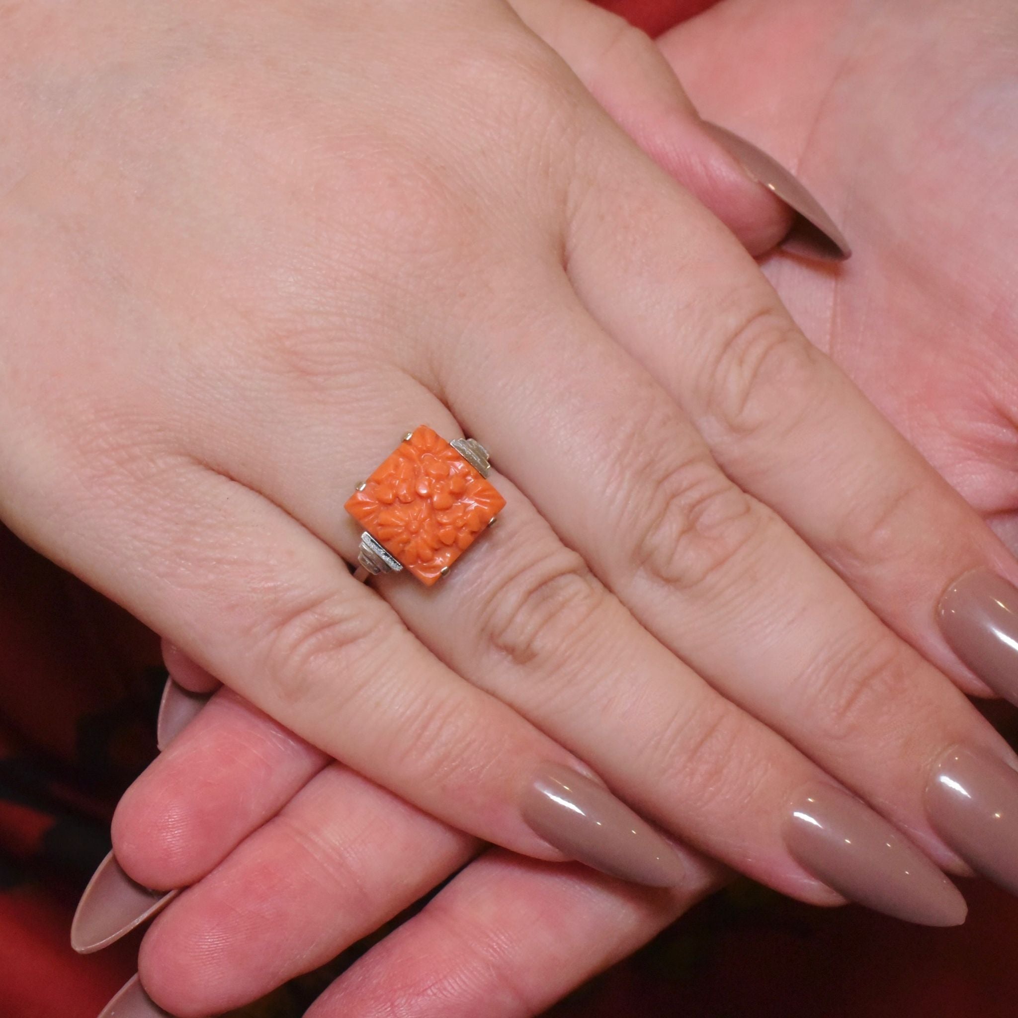 Antique Art Deco/Retro Era 9ct White Gold Carved Coral Ring Circa 1930s-40s