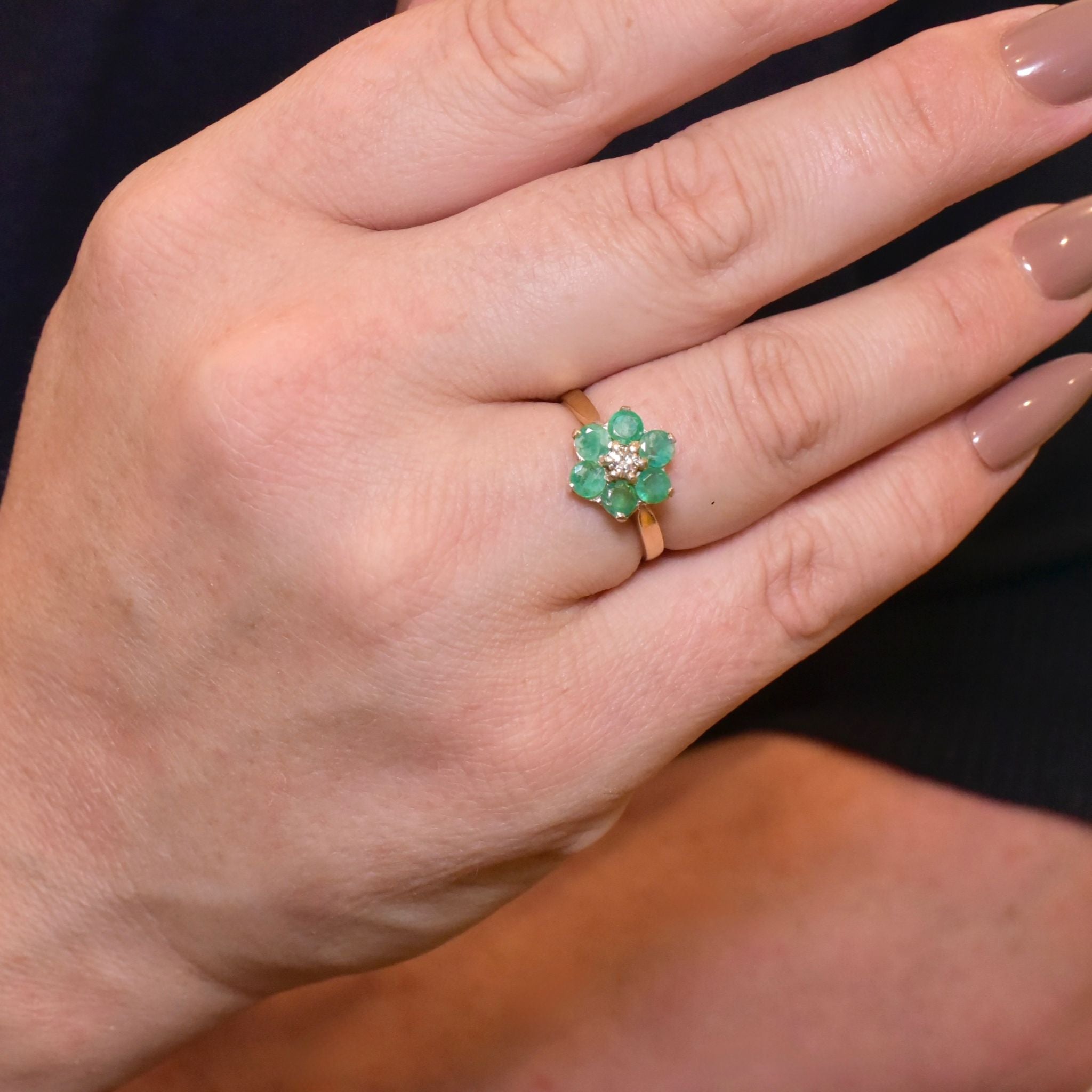 Vintage 18ct Yellow Gold Emerald And Diamond ‘Daisy Halo’ Ring - London 1975