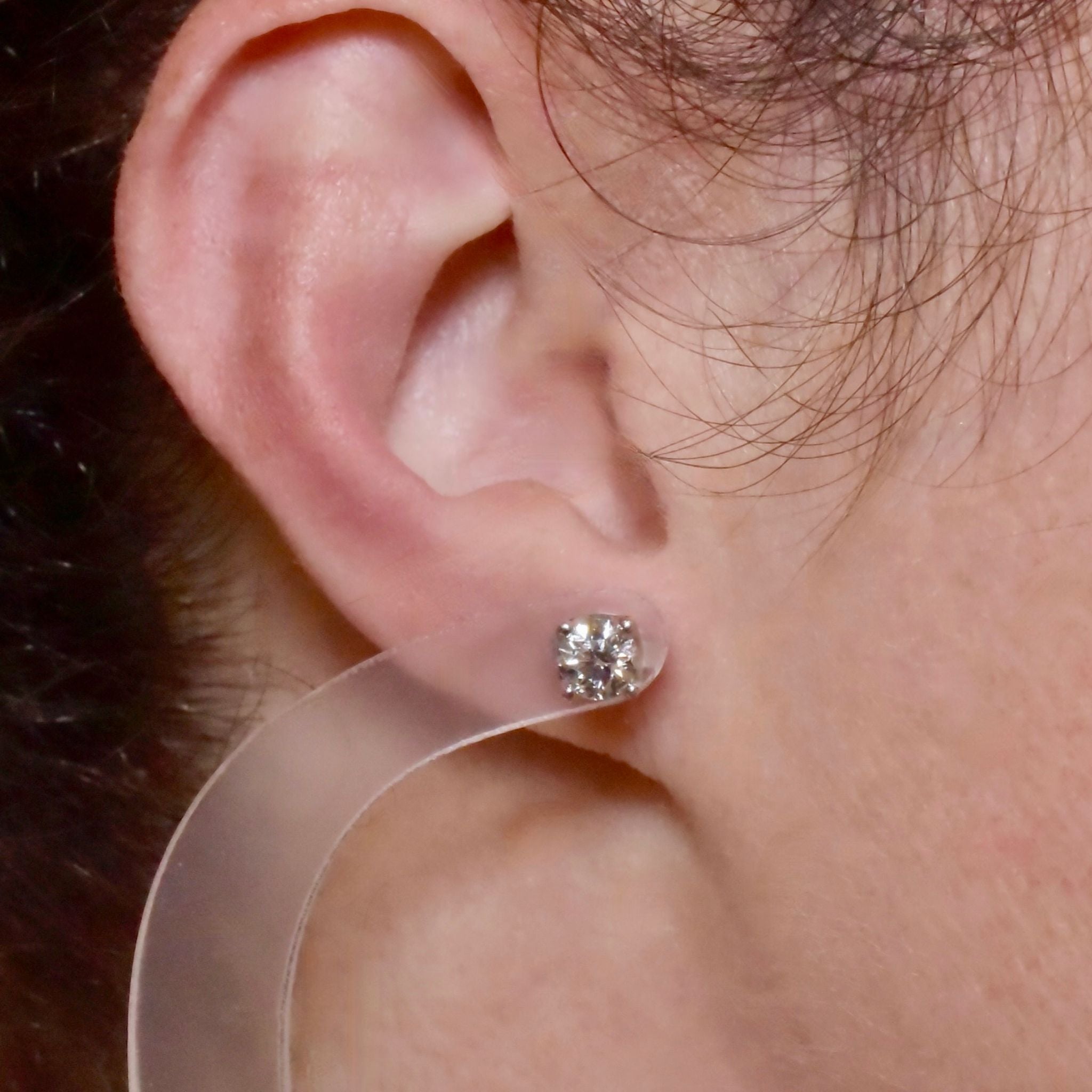 Superb 18ct White Gold Diamond Stud Earrings - 0.92ct