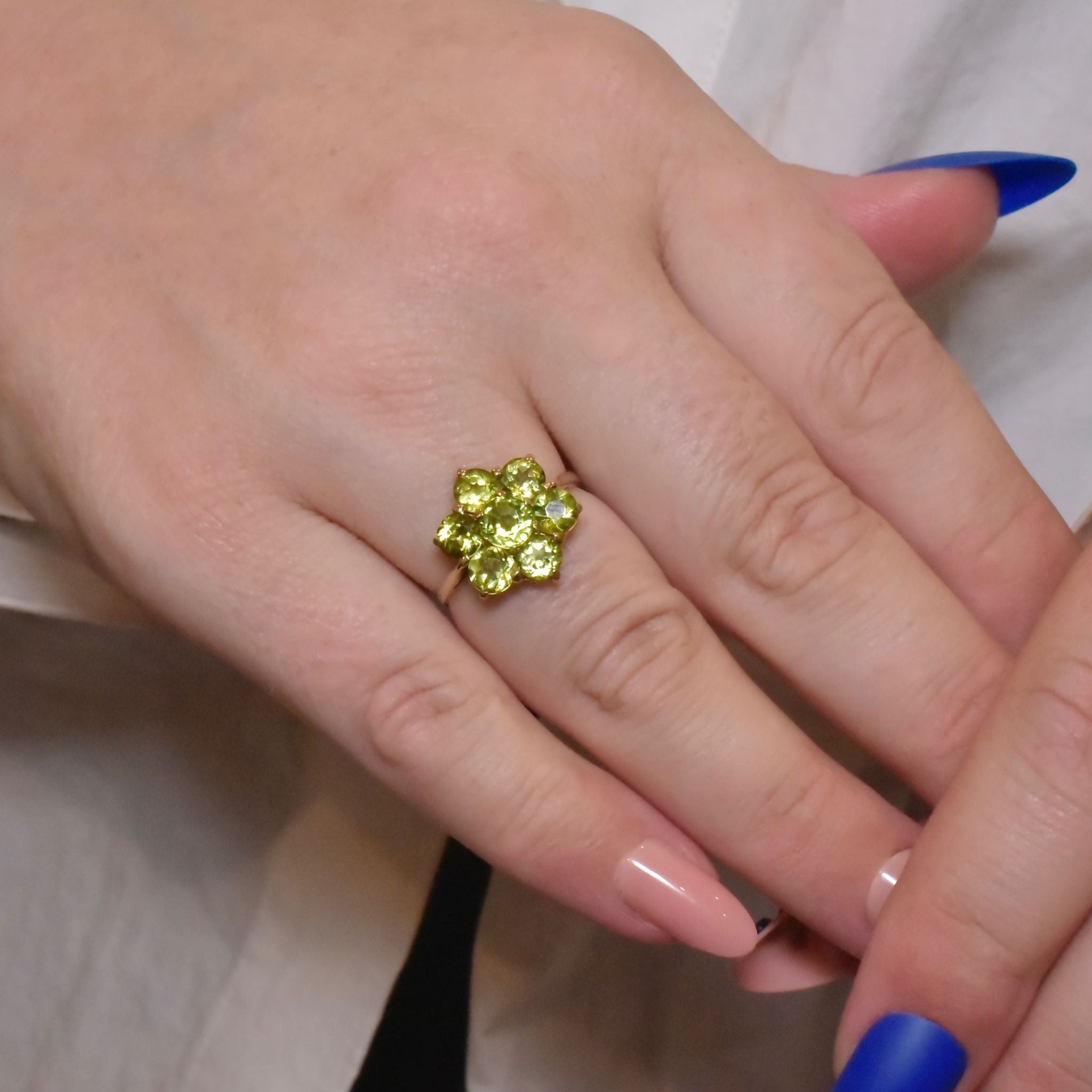 Stunning Vintage Antique Style Peridot ‘Daisy Cluster’ Ring