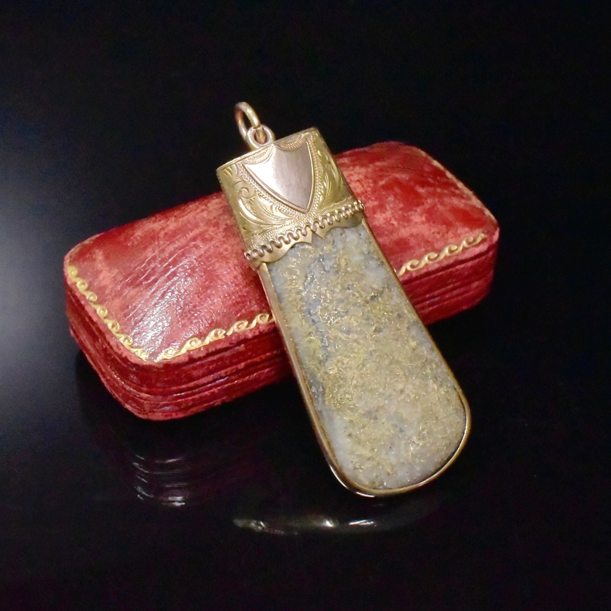 Superb Antique 15ct Rose Gold ‘Gold In Quartz’ And Onyx Fob Pendant