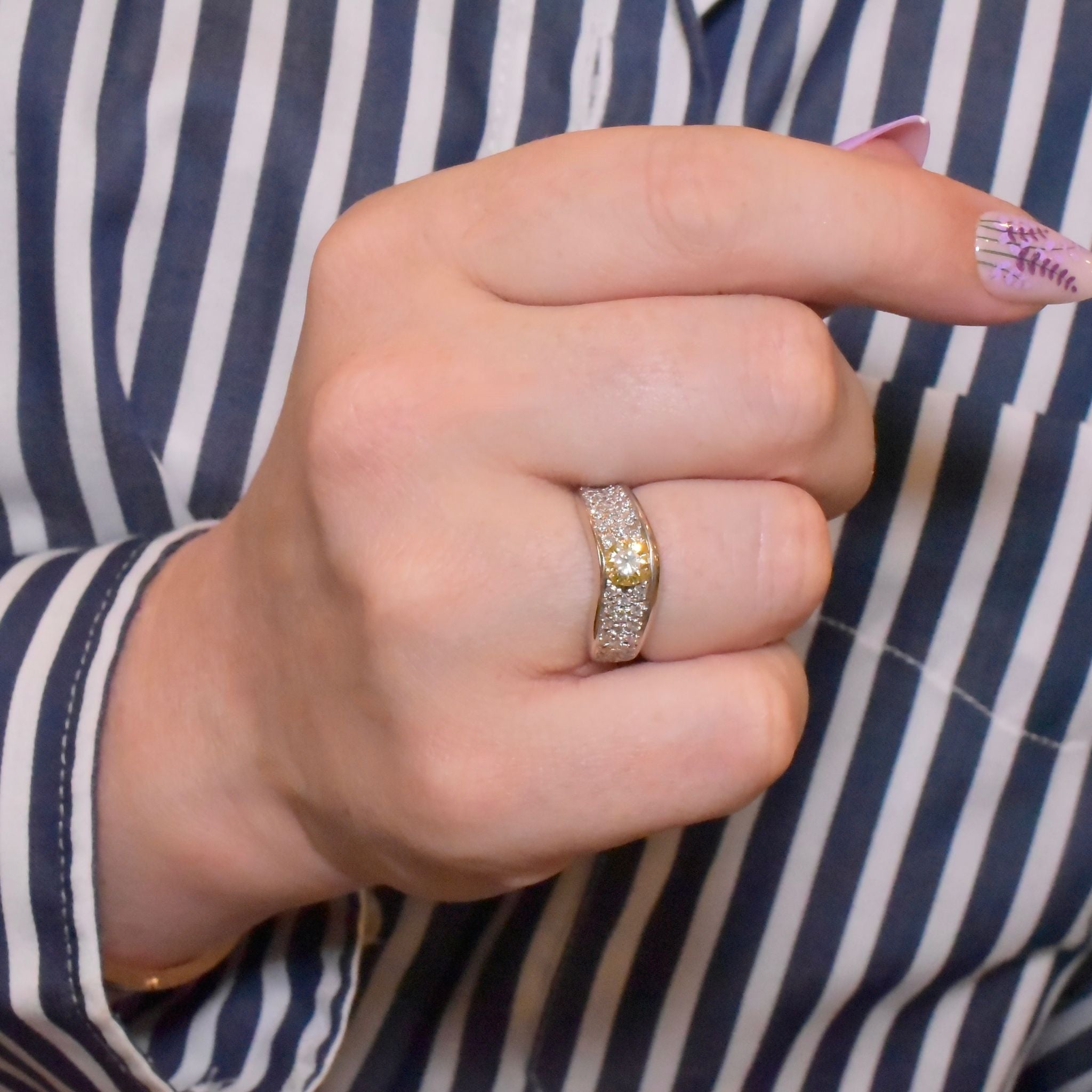 Stunning Modern Solid Platinum ‘Fancy Yellow Diamond - (0.51ct) & White Diamond (0.53ct) Ring TDW 1.04ct Included In Purchase An Independent Valuation For $11,222 AUD