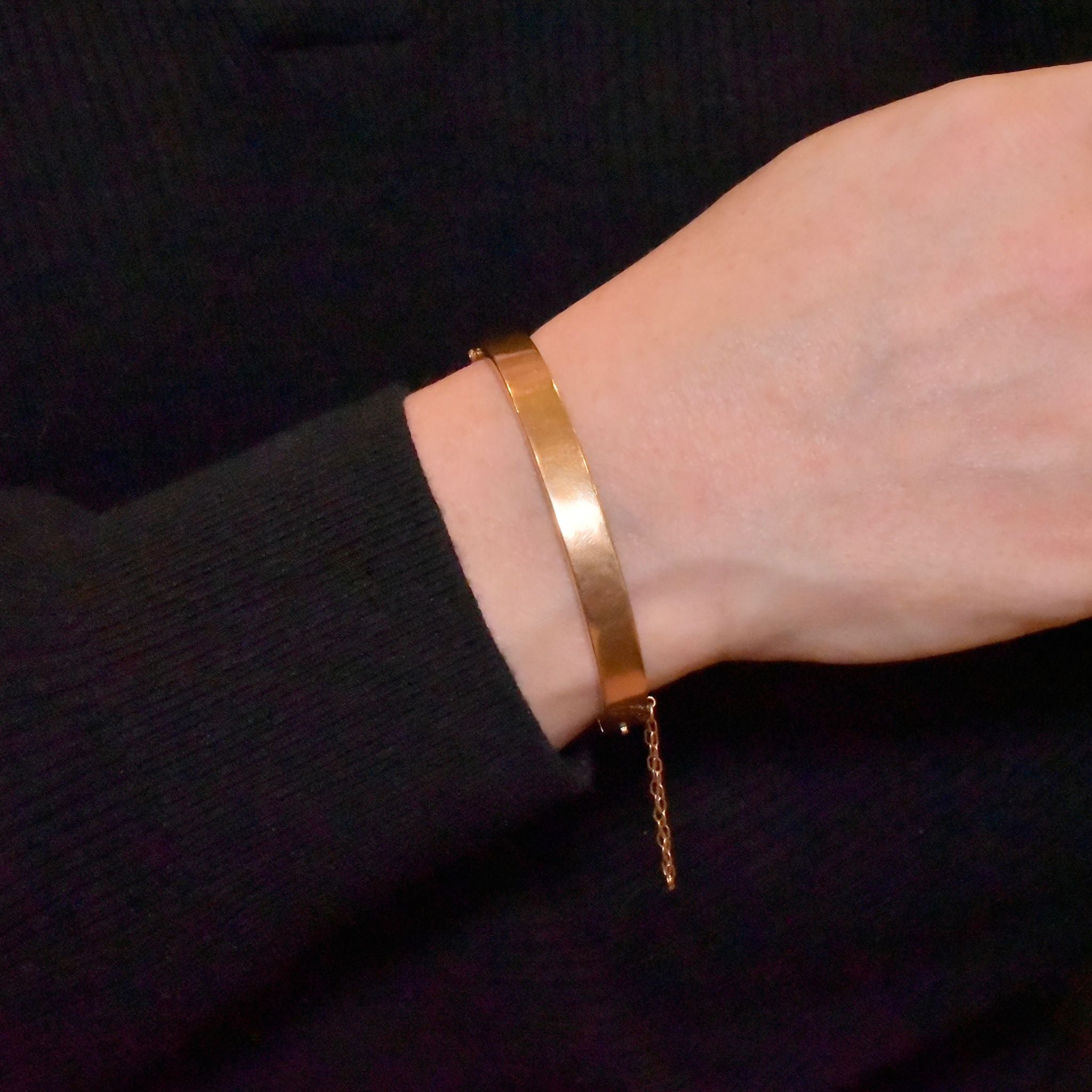 Antique Australian Edwardian 15ct Rose Gold Oval Hinged Bangle - Circa 1910-15